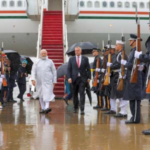 Modi in Washington; to receive grand welcome at WH