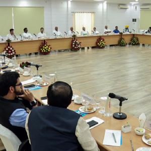 17 parties meet in Patna, vow to fight 2024 together