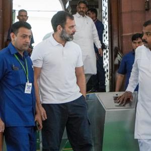 Rahul visits Parl for 1st time after disqualification