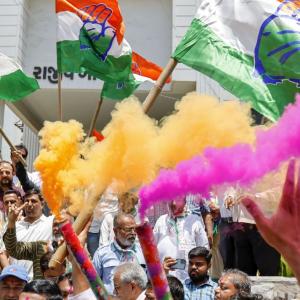 LEADS/RESULTS: Battle for Karnataka
