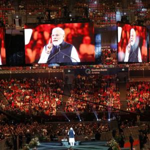 PIX: 'Modi, Modi' in Sydney as PM addresses diaspora