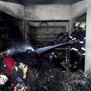 7 killed, 40 injured as fire engulfs Mumbai building