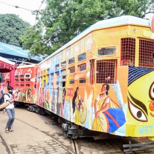 Kolkata Tram Gets Puja Makeover!