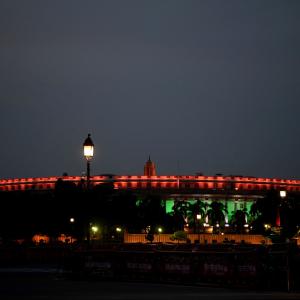 Parl session to open in old building, move to new