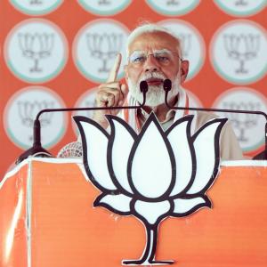 Modi repeats 'redistribution' charge, but without mentioning Muslims