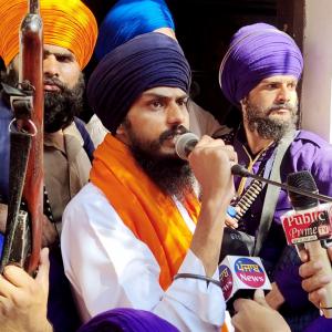 Preacher Amritpal Singh disowns mother's statement