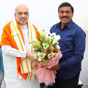 Mining baron Janardhana Reddy rejoins BJP ahead of LS polls