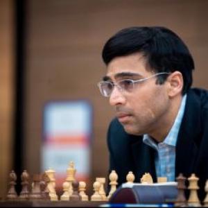 Candidates Chess: Viswanathan Anand beats Veselin Topalov to regain sole  lead