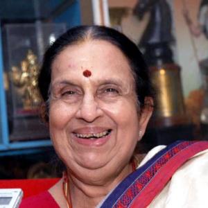 Vishy Anand's mother passes away