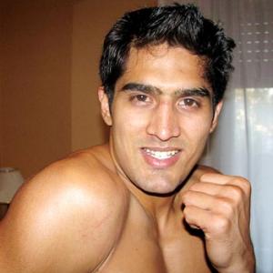 Vijender starts off with a win at World Championships
