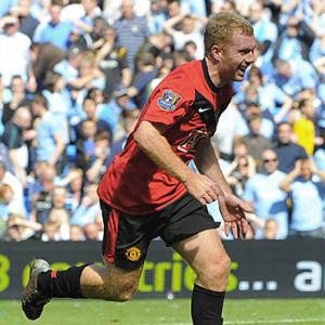 EPL: Late Scholes goal saves United