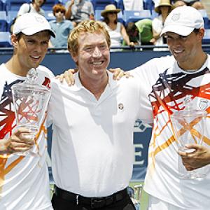 Bryan brothers clinch record 62nd doubles title
