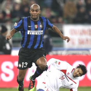 Inter rally to claim 2-2 draw at Bari