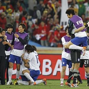 South Korea advance after Nigeria draw