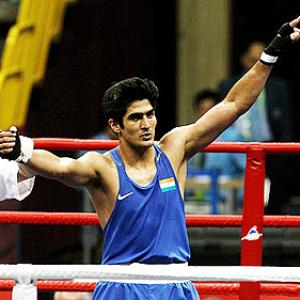 Vijender, Nanao in Indian team for boxing World Championships