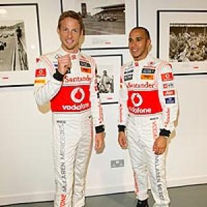 McLaren lets Hamilton, Button keep on-track duel