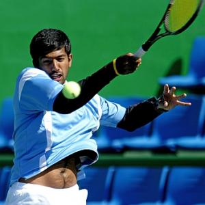 Bopanna back in Davis Cup squad, Bhupathi ignored