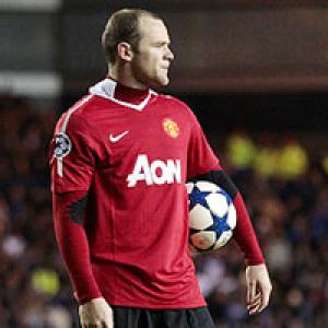 Rooney's quick goal sends United back on top