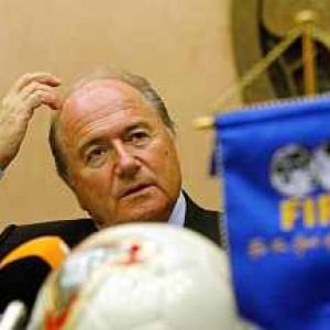Blatter to set up anti-corruption committee