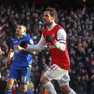 FA Cup: Late Fabregas penalty rescues Arsenal