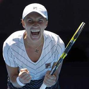 Kuznetsova dashes Henin hopes of Melbourne title