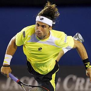 Ferrer beats Janowicz to set up semi-final with Almagro in Valencia