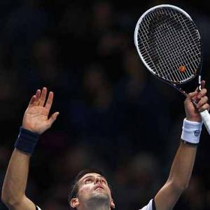 Djokovic passes Berdych test, woe for Murray