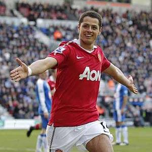 Real Madrid table bid for Javier Hernandez