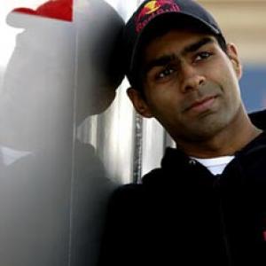 'I'd like to see Chandhok race at Indian GP'