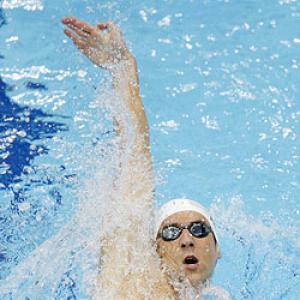 Phelps, Lochte through to 200m IM semis