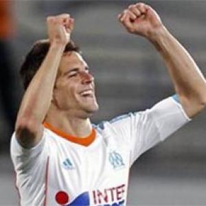 Chelsea sign defender Azpilicueta from Marseille