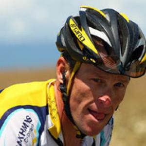Former team boss laments Armstrong's no-fight decision