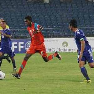India play out a goalless draw with Nepal in Nehru Cup