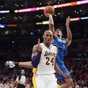 NBA: Magic get better of Howard, stun Lakers