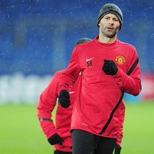 Giggs aims to go on for another season