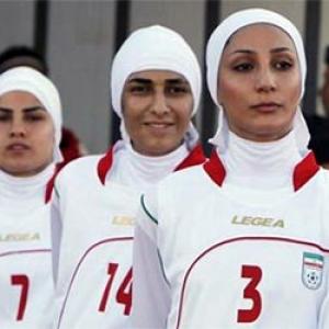 FIFA lift ban on Islamic headscarves