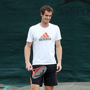 Wimbledon final: Murray reckons the pressure's on Federer
