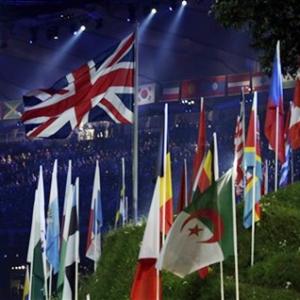 PHOTOS: LONDON 2012 FLAG BEARERS