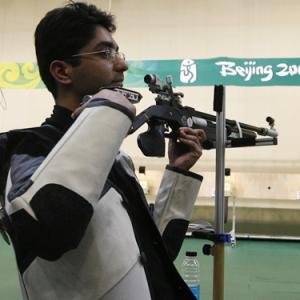 Bindra, Narang set to take aim with medal in sight