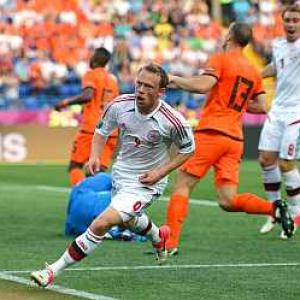 Wasteful Dutch beaten 1-0 by Denmark