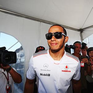 Hamilton eyes greatness with Mercedes 'challenge'