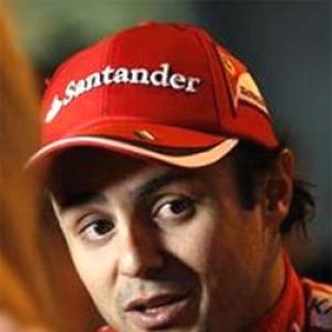 Massa stays at Ferrari for 2013