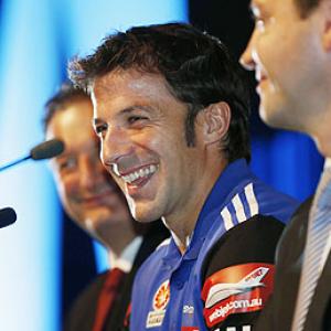 Del Piero dismisses Sydney exit talk