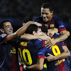 PHOTOS: Messi header rescues Barca, English clubs stutter