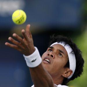 Davis Cup: Somdev, Yuki win opening singles vs Indonesia