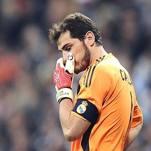 Del Bosque backs out-of-favour Real keeper Casillas