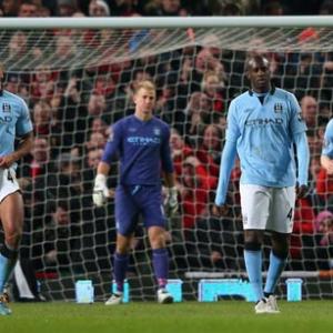 Man United can seal title if City lose to Spurs