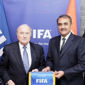 India wins right to host 2017 Under-17 FIFA World Cup