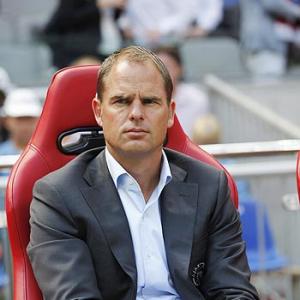 Ajax coach De Boer rules out Spurs move