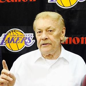 Los Angeles Lakers owner Jerry Buss dies at 80